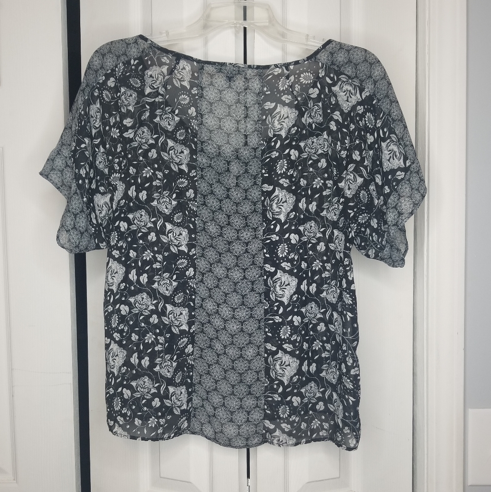 Shirt - Picture 2 of 2